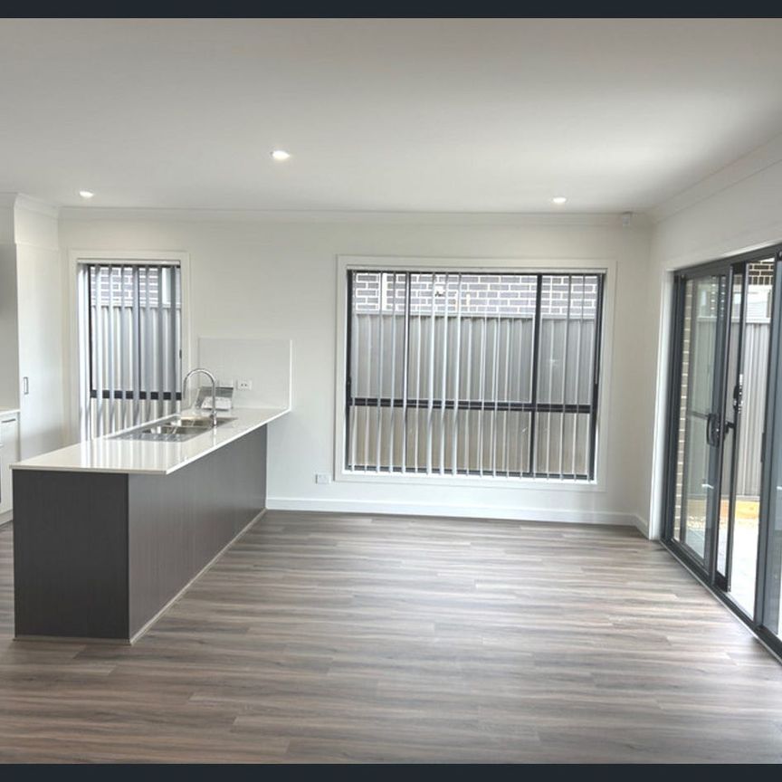 Beautiful Family Home - Photo 1