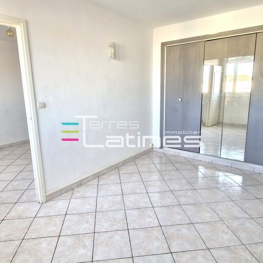 Location Appartement 2 pièces 40m² NIMES 30000 - Photo 1
