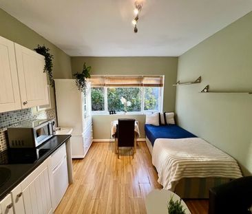 Studio Flat, Colville Terrace, W11 - Photo 2