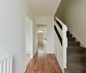 High Street, Banstead - Photo 2