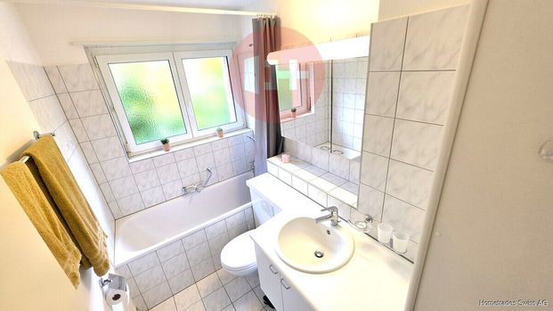 GROSSZÜGIGE, SONNIGE, RUHIGE 4.5 ZIMMER WOHNUNG MIT WEITSICHT!! - Foto 1