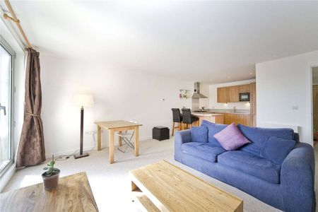 Large two double bedroom, two bathroom apartment set over the upper floor of this modern and secure development just moments from Holloway Road station. - Photo 3