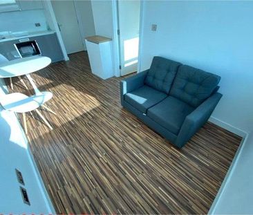 1 bedroom apartment to rent - Photo 2
