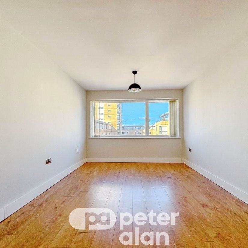 Falcon Drive, Cardiff Bay, Cardiff - Photo 1