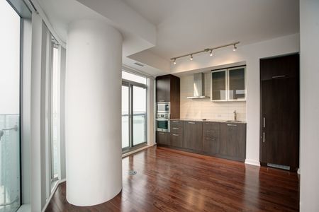 For Lease - 14 York Street Unit# 6411, Toronto, Ontario - Photo 5