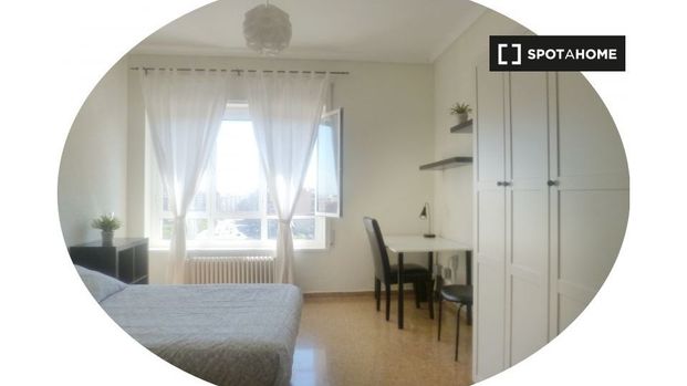 zaragoza, Aragon 50010 - Photo 1