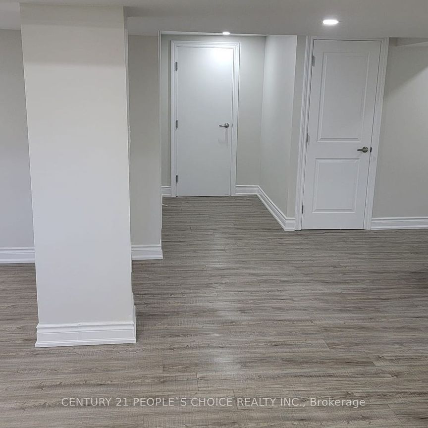 For Lease - 619 Trudale Court Unit# Lwr Lvl, Oakville, Ontario - Photo 1