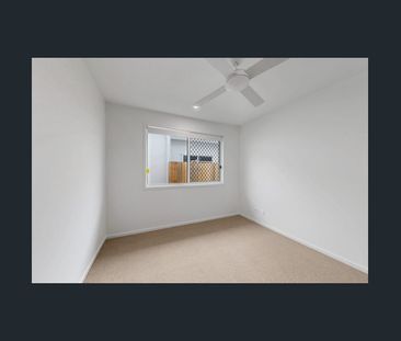 16 Birksgate Crescent, Banya - Photo 4