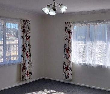 Sunny Two Bedroom Townhouse - Photo 1
