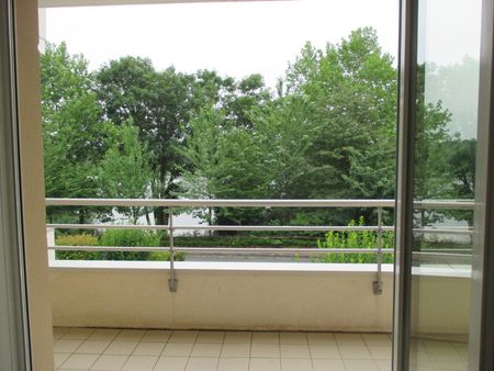 Location Appartement 2 pièces 49m² ST JEAN DE LA RUELLE 45140 - Photo 3