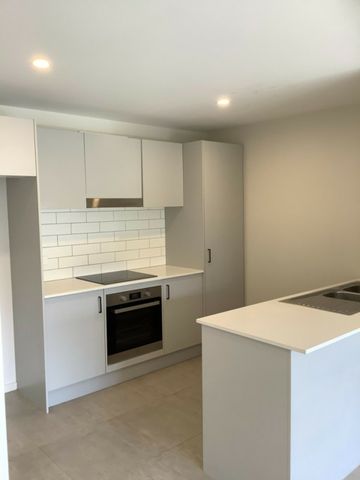 Great Location! - Photo 3