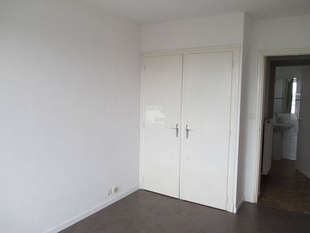 Location appartement 2 pièces 57.69 m² à La Roche-sur-Yon (85000) - Photo 2