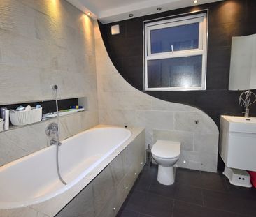 Room in a Shared House, Henley Road, IG1 - Photo 3