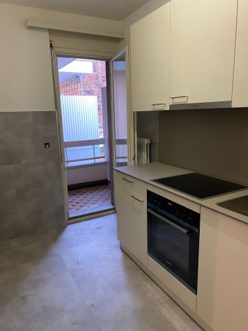 Luminoso appartamento di 2 locali con balcone e vista panoramica – Massagno - Foto 3