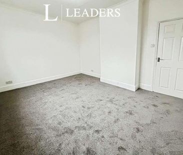 Hawthorn Bank, Spalding, Lincolnshire, PE11 - Photo 4