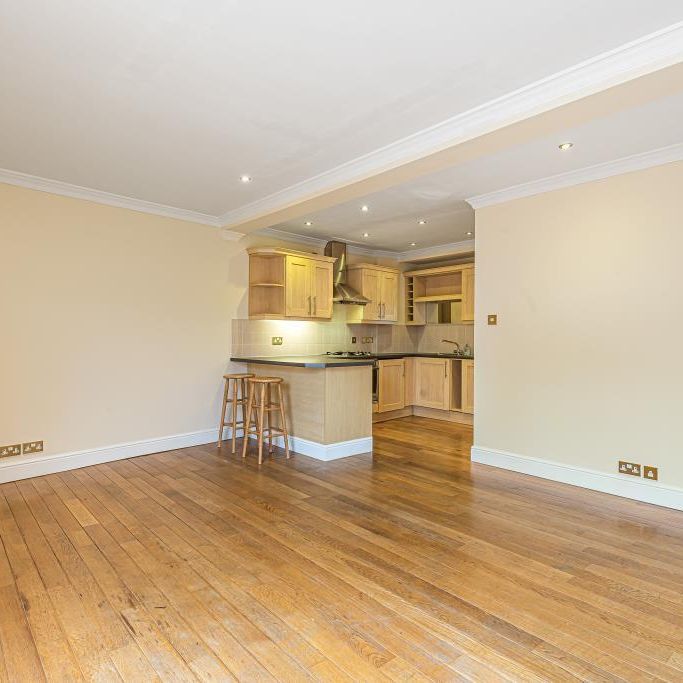 2 bedroom flat to rent - Photo 1