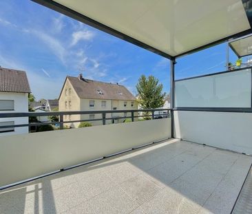 Geräumige 3-Zi.-Wohnung mit Balkon! - Photo 1