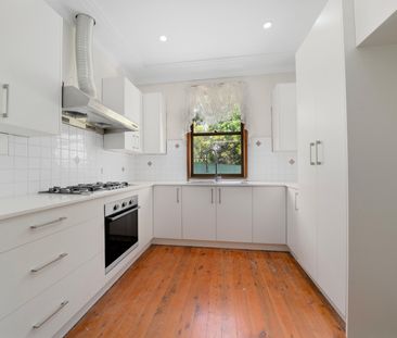 Good Sized Family Home In Great Location! - Photo 2