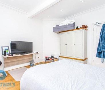 1 bedroom in a house share to rent - Photo 6