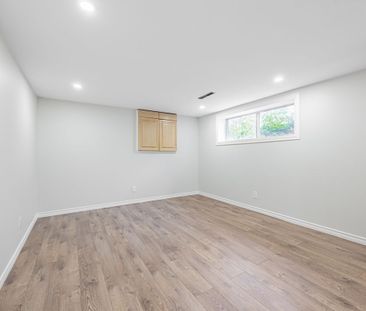 For Lease - 1362 Cawthra Road Unit# Lower, Mississauga, Ontario - Photo 5