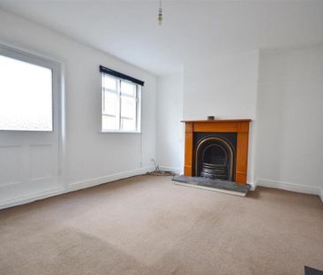 2 bedroom semi-detached house to rent - Photo 3