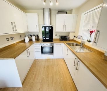 Burtley Road, Bournemouth, - Photo 2