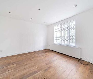 Westway, Shepherd's Bush, W12 - Photo 1