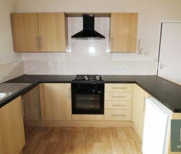 Lowergate, Huddersfield, HD3 - Photo 4