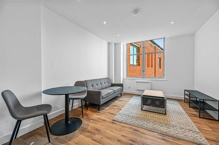 West Smithfield, London, EC1A 9HZ - Photo 3