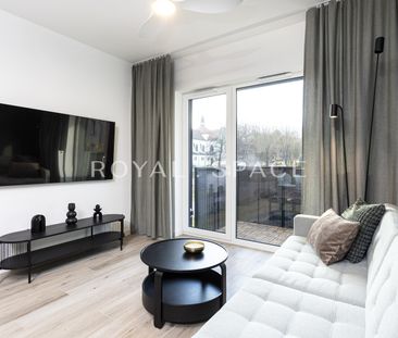 Eleganckie mieszkanie z 2 miejscami parkingowymi - Фото 1