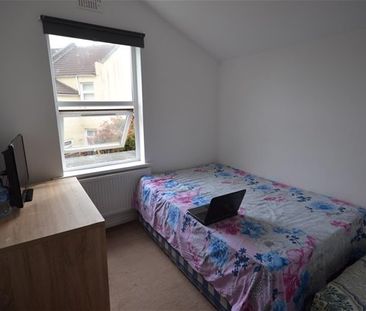 Holbrook Road, London - Photo 3