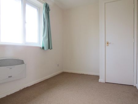 Somerville, Peterborough, Werrington - Photo 3