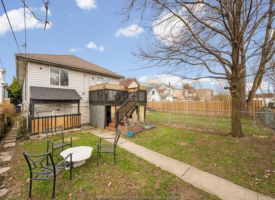 For Lease - 1537 LANGLOIS Unit# UPPER, Windsor, Ontario - Photo 1