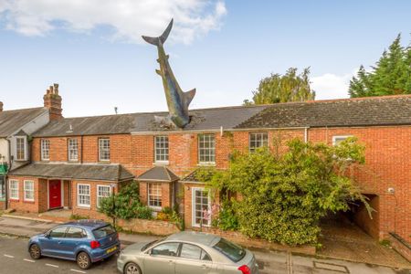 4 bedroom terraced house to rent - Photo 2