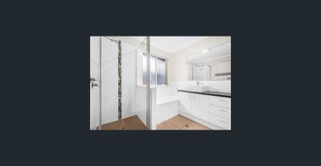 Low Maintenance 3 Bedroom Villa with Large Private Backyard - Photo 2