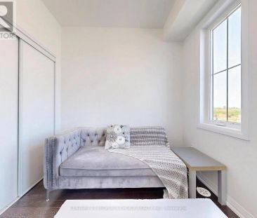 19 CENTRAL MARKET DRIVE - Photo 6