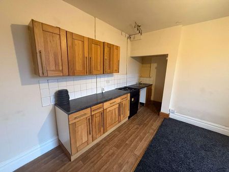 2 bedroom terraced house to rent - Photo 5