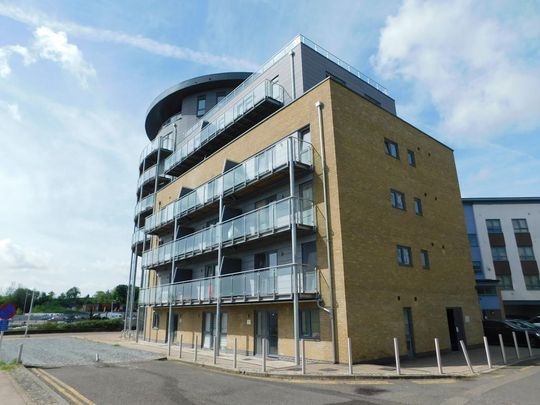 1 bedroom flat to rent - Photo 1