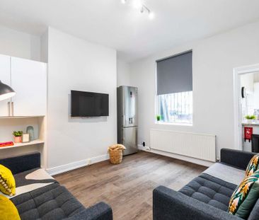 6 bedroom house to rent - Photo 2