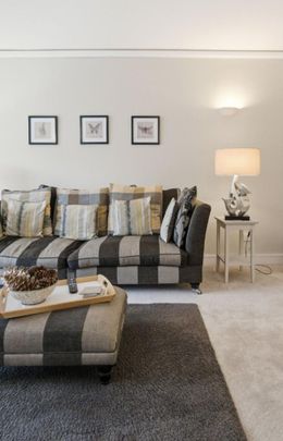 2 bedroom flat to rent - Photo 1