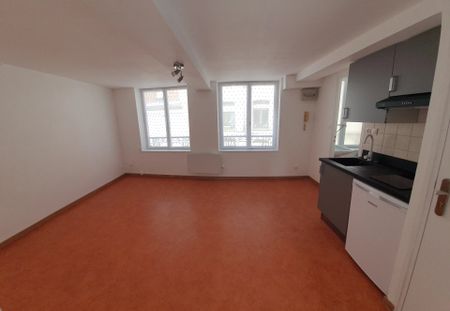 Location Appartement 2 pièces 27m² ST OMER 62500 - Photo 2