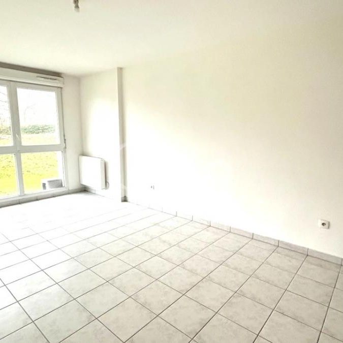 Appartement à louer à Henin Beaumont - Réf. LGLI15112-5536185 - Photo 1