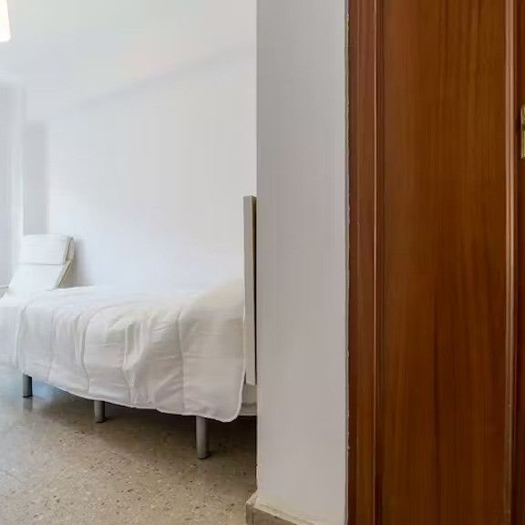 Avenida de Ausiàs March, Valencia, Valencian Community 46006 - Photo 1