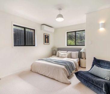 Come for the views, stay for the captivating design - Photo 2