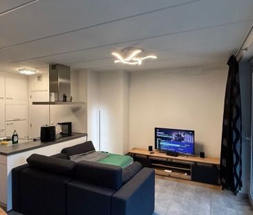 Appartement te huur in Oostende voor € 750 met 1 slaapkamer - Photo 2