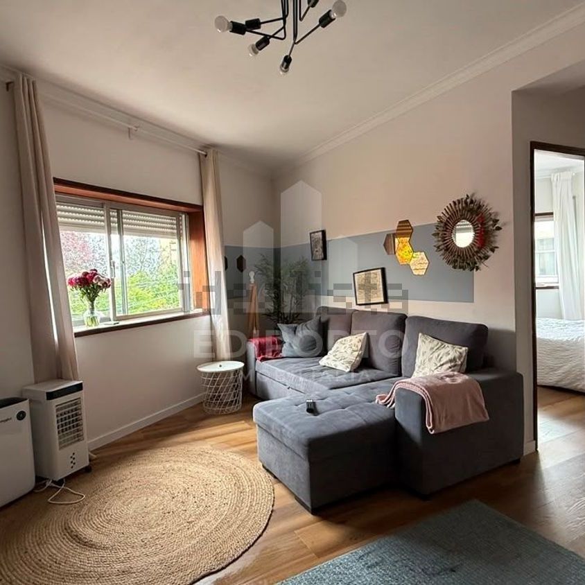 Apartamento em Candal - Regadas, Santa Marinha - Photo 1