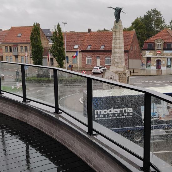 Nieuwbouwappartement met 2 slaapkamers. - Photo 1