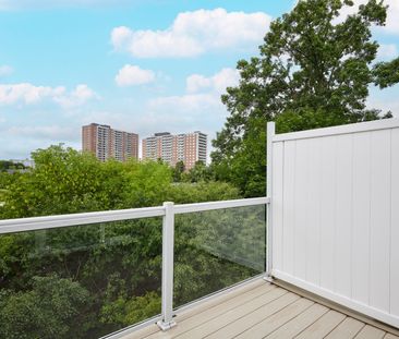For Lease - 64 Mayflower Private, Woodroffe, Ontario - Photo 6