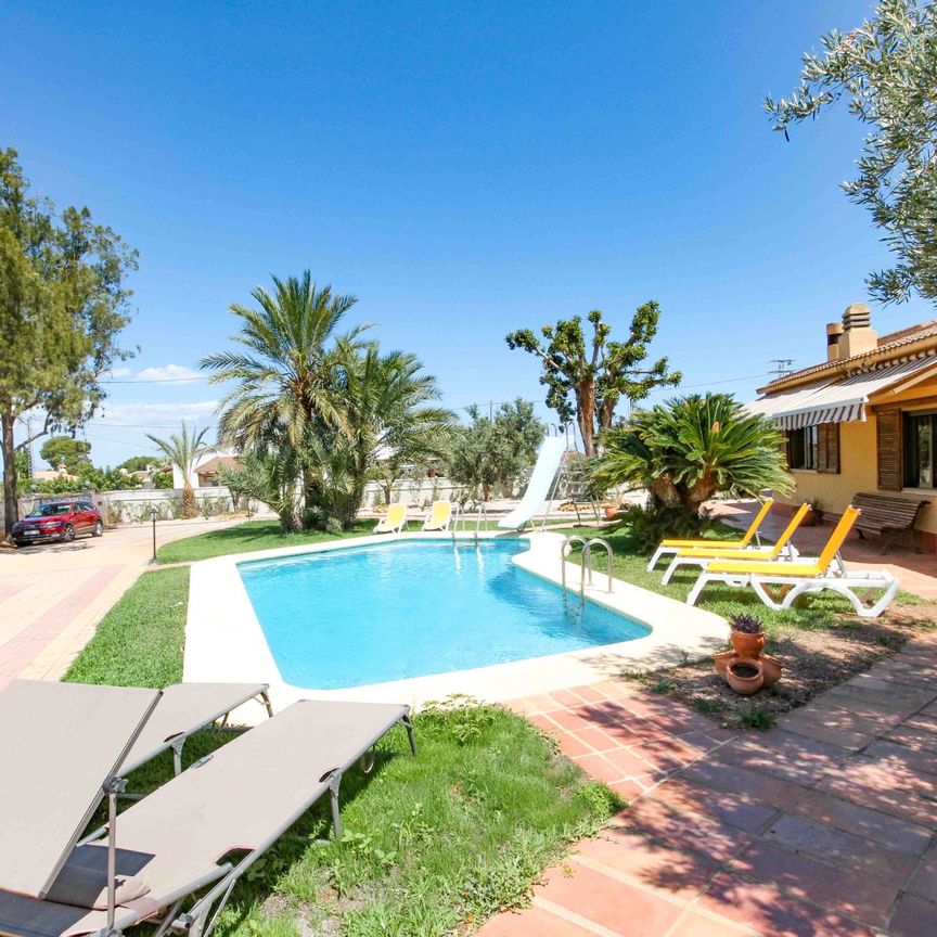 Casa o chalet de alquiler en Carrer Tulipá, El Montgó - Photo 1