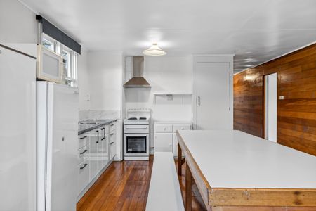 An Exceptional Coastal Lifestyle - Photo 3